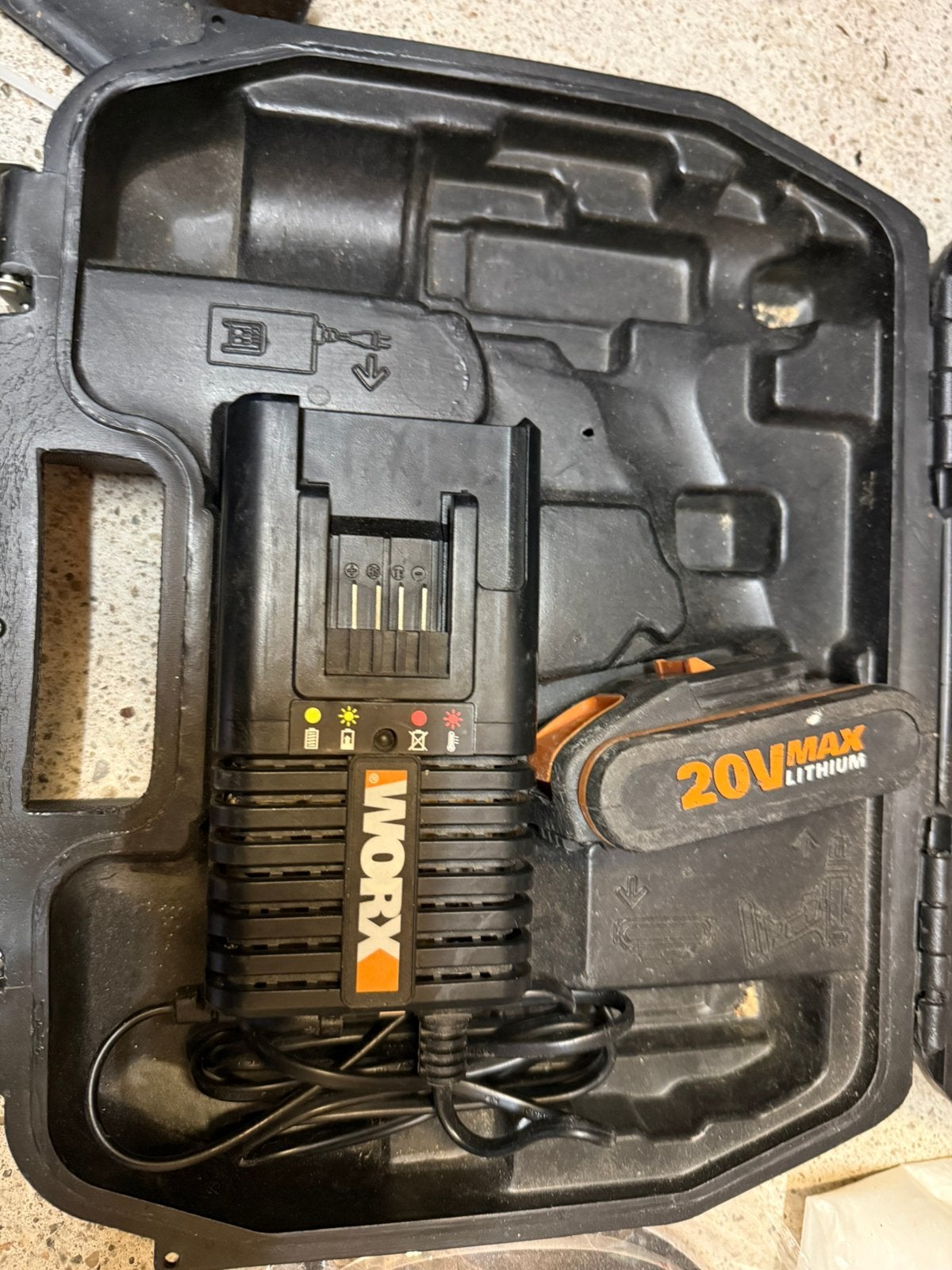 Works accu en lader in koffer, Ophalen, Gebruikt