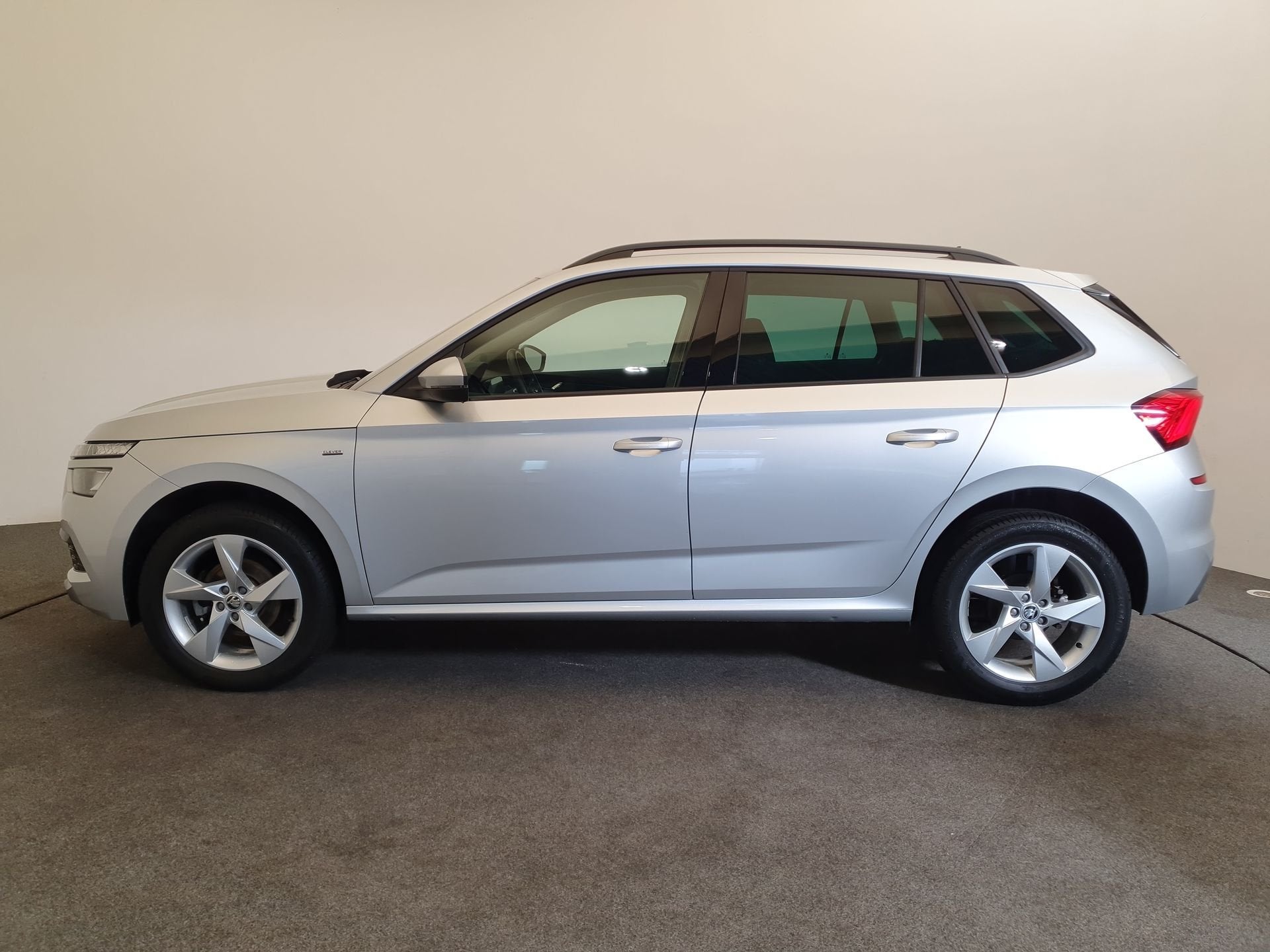 Skoda Kamiq 1.5 TSI 150pk DSG/AUT Business Edition Wegklapba, Auto's, Stof, Origineel Nederlands, Bedrijf, Kamiq