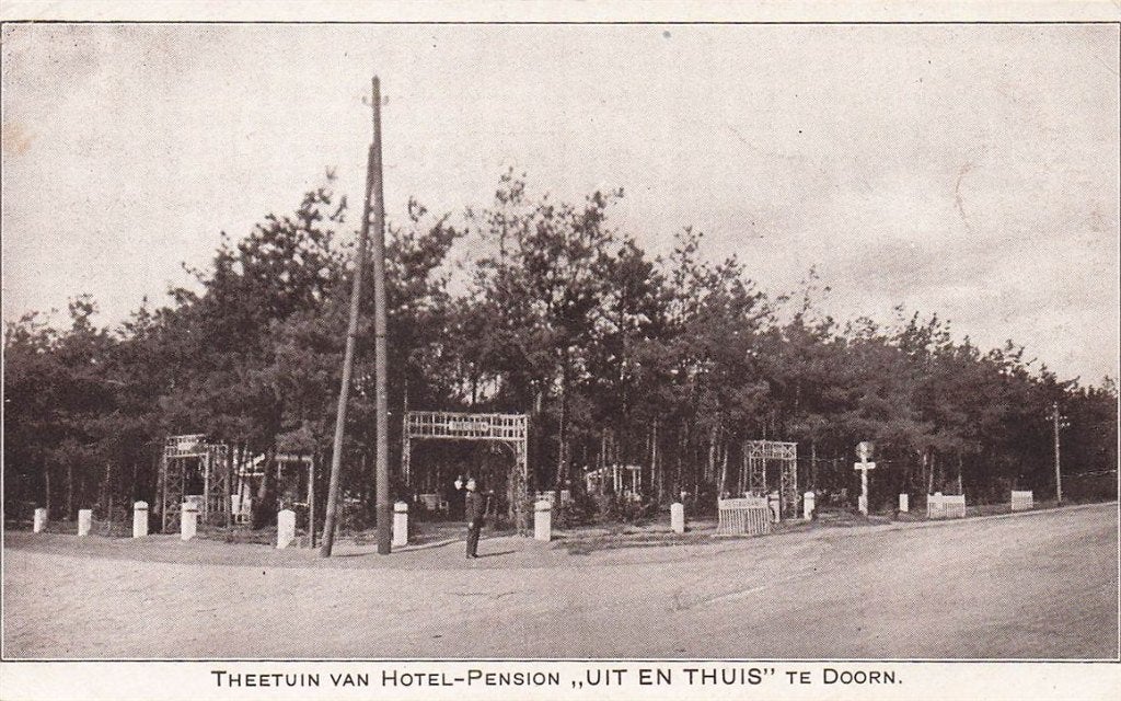 703-497-005 Doorn Theetuin van Hotel-Pension Uit en Thuis, Verzamelen, Ansichtkaarten | Nederland, Utrecht, Voor 1920, Verzenden