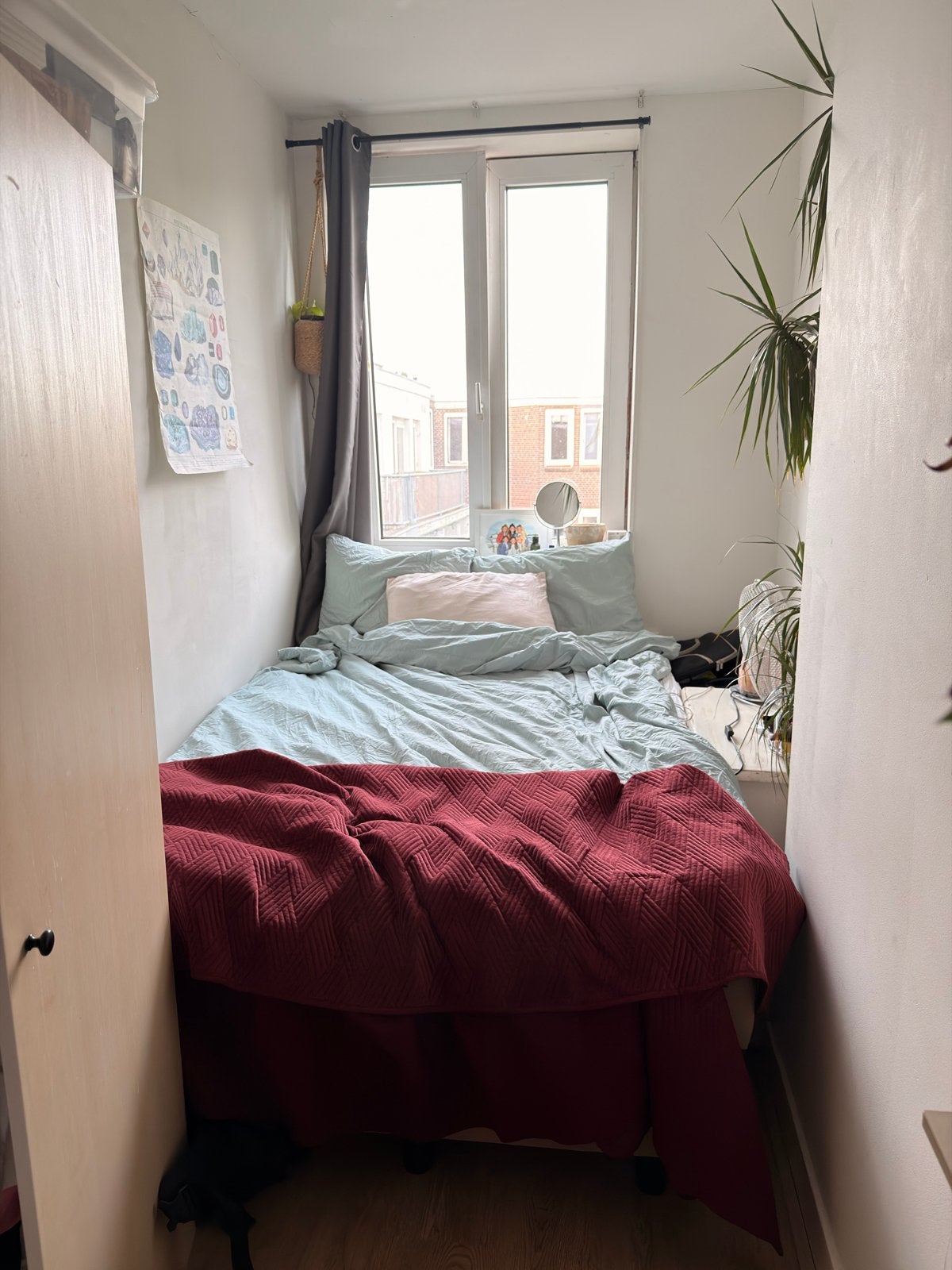 Gratis ZGAN boxspring 140x200 inclusief topper en matras, Ophalen, Beige, 140 cm, Zo goed als nieuw