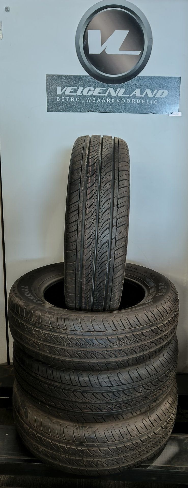 Kenda Komet  205-65-16  2056516  205/65R16, -, Nieuw, Band(en), Zomerbanden