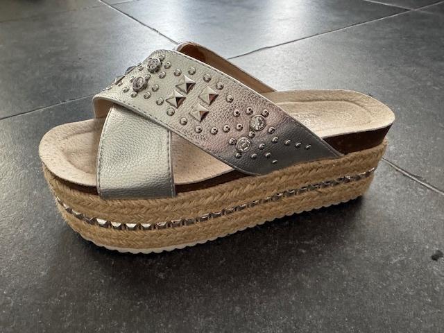 Zilverkleurige damesschoenen zomer maat 37, Overige kleuren, Dansschoenen, Ophalen of Verzenden, Onbekend