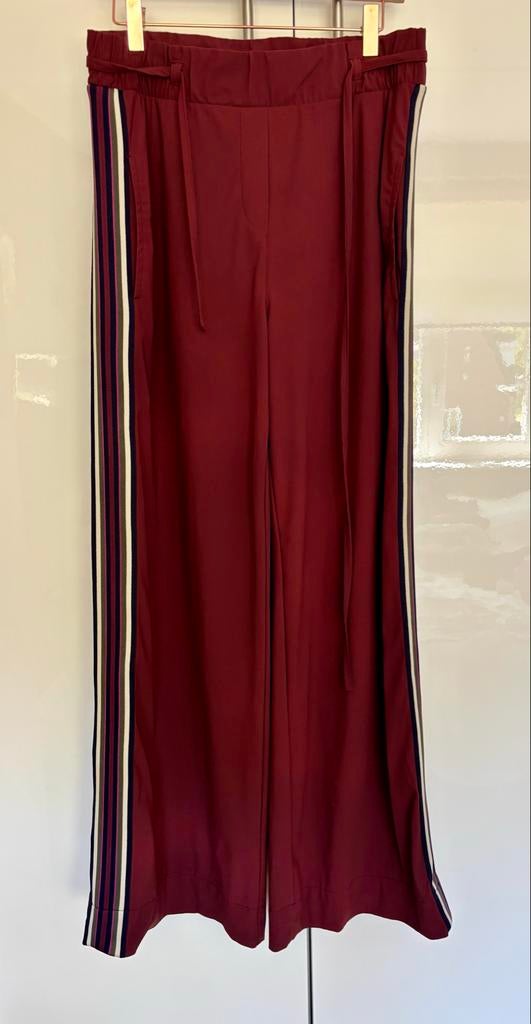 Studio Anneloes Flair Broek - Bordeauxrood met streep, Ophalen of Verzenden, Zo goed als nieuw, Maat 36 (S), Lang