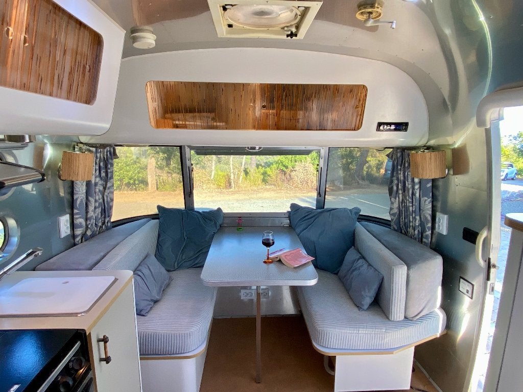 Foto 11 van Airstream International Ocean Breeze Bambi 19C