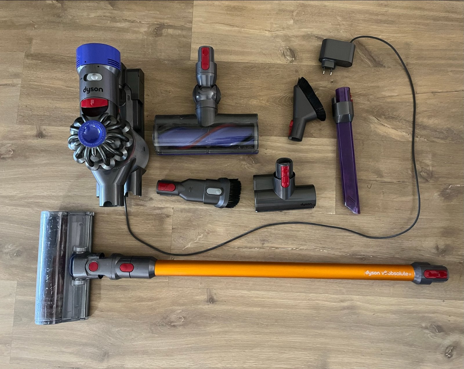 Dyson V8 Absolute+ steelstofzuiger met accessoires, Ophalen, Gebruikt, Draadloos, Dyson