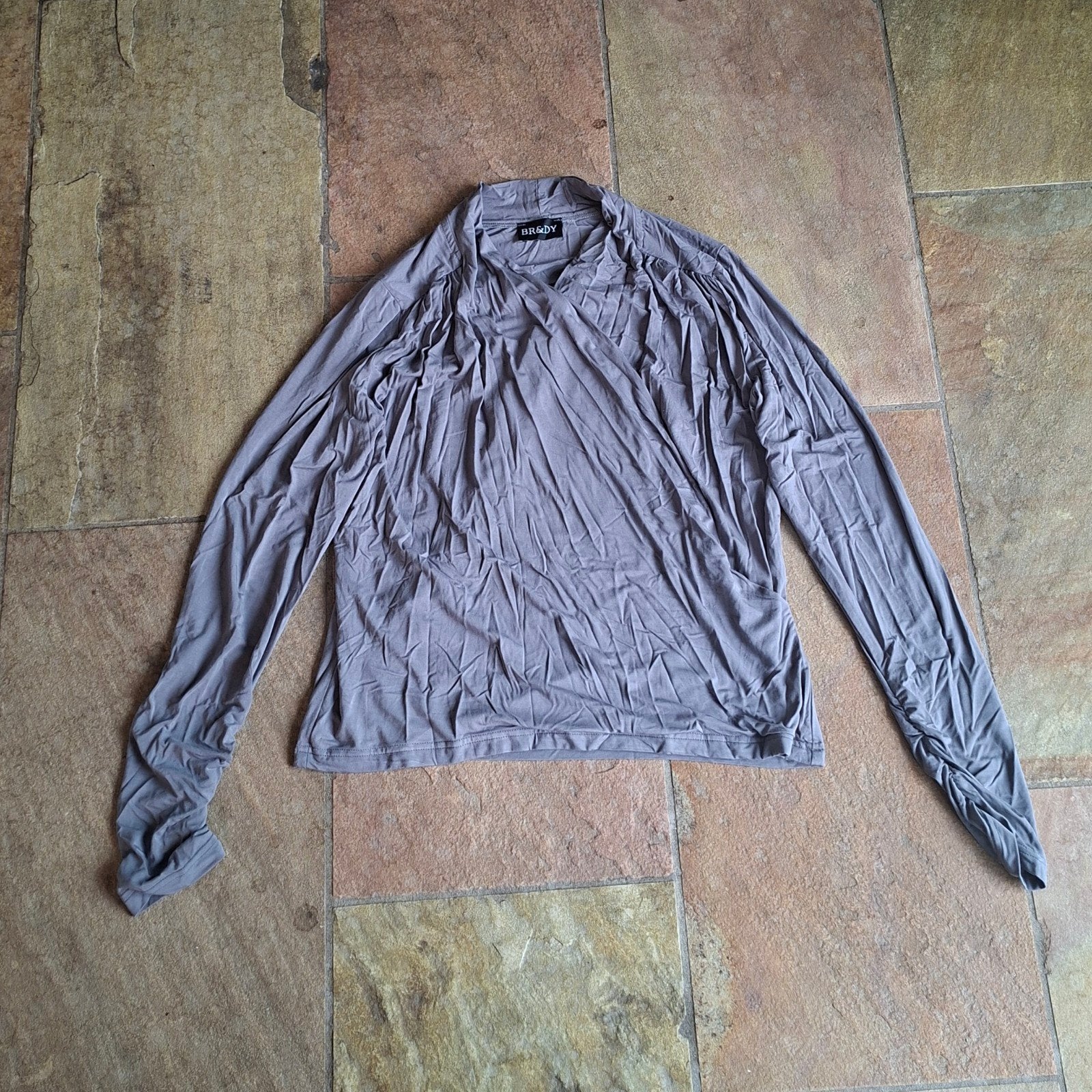 Grijze wikkel blouse BR&DY maat L, BR&DY, Maat 42/44 (L), Nieuw, Ophalen of Verzenden