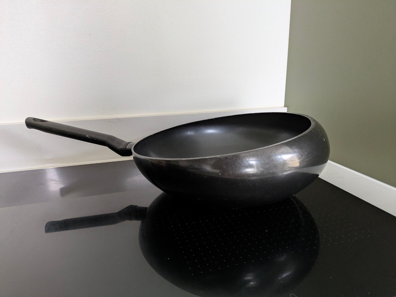 Gratis bk wokarang wok pan 30 cm, Ophalen of Verzenden, Gebruikt, Wok, Inductieplaat