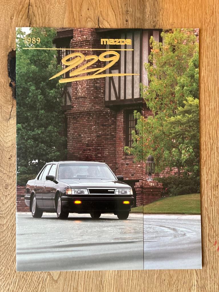 1989 Mazda 929 USA brochure, Ophalen of Verzenden, Zo goed als nieuw