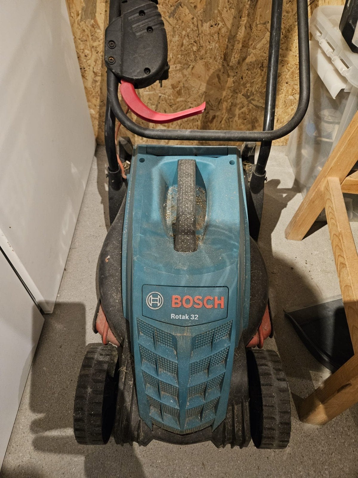 Bosch Rotak 32 elektrische grasmaaier, Ophalen, Cirkelmaaier, Gebruikt, Elektrische grasmaaier