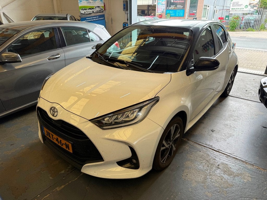 Toyota Yaris 1.5 Hybrid 115 First Edition ECC/PDC V&A/CAMERA, Auto's, Toyota, 12 maanden, 450 kg, Gebruikt, 450 kg