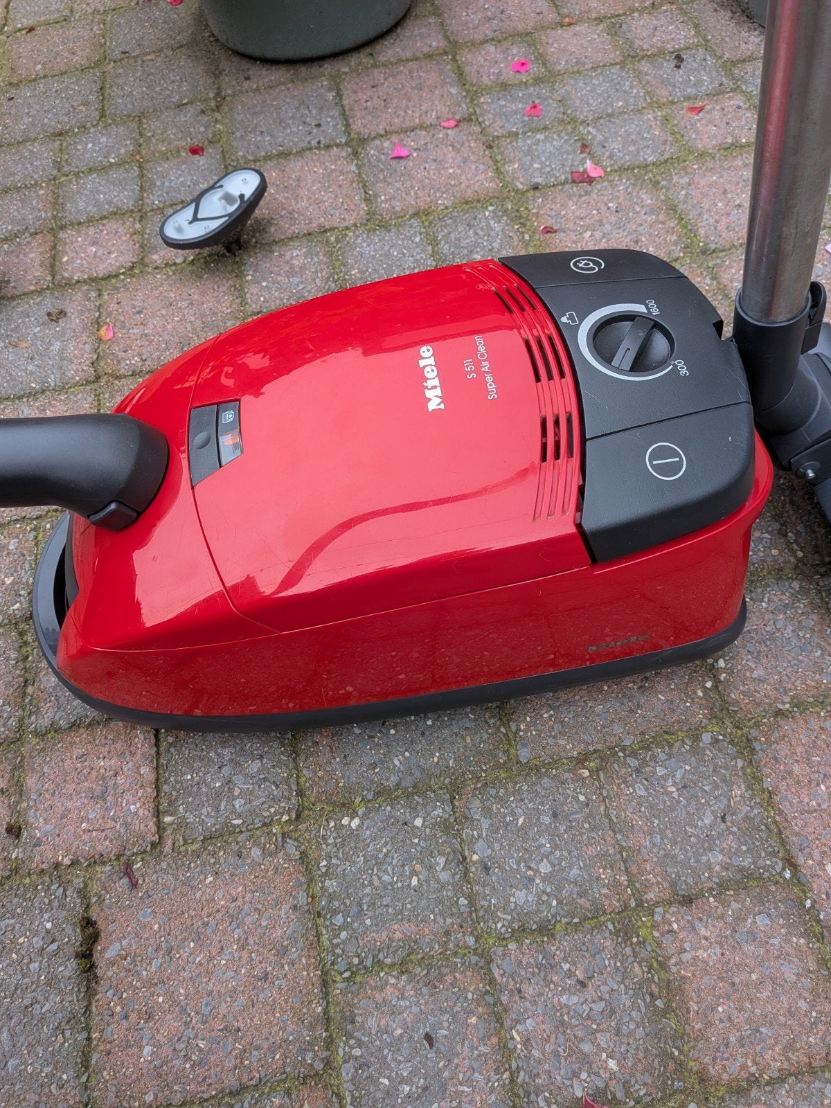 stofzuiger Miele, Ophalen of Verzenden, Zo goed als nieuw, 1200 tot 1600 watt