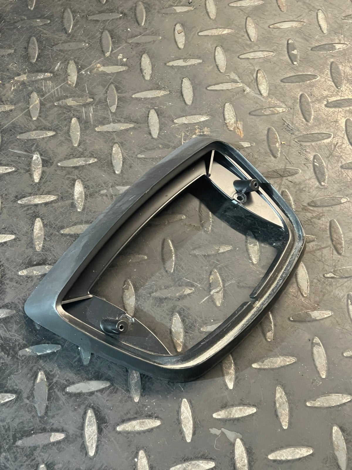 Vespa S / LX / LXV Achterlicht Rand, Ophalen of Verzenden, Gebruikt, Kap