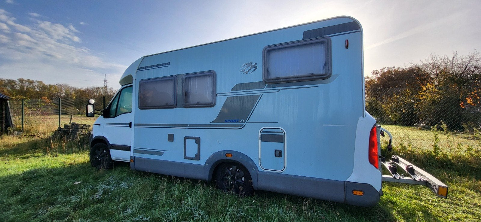 Caravans And Camping Knaus