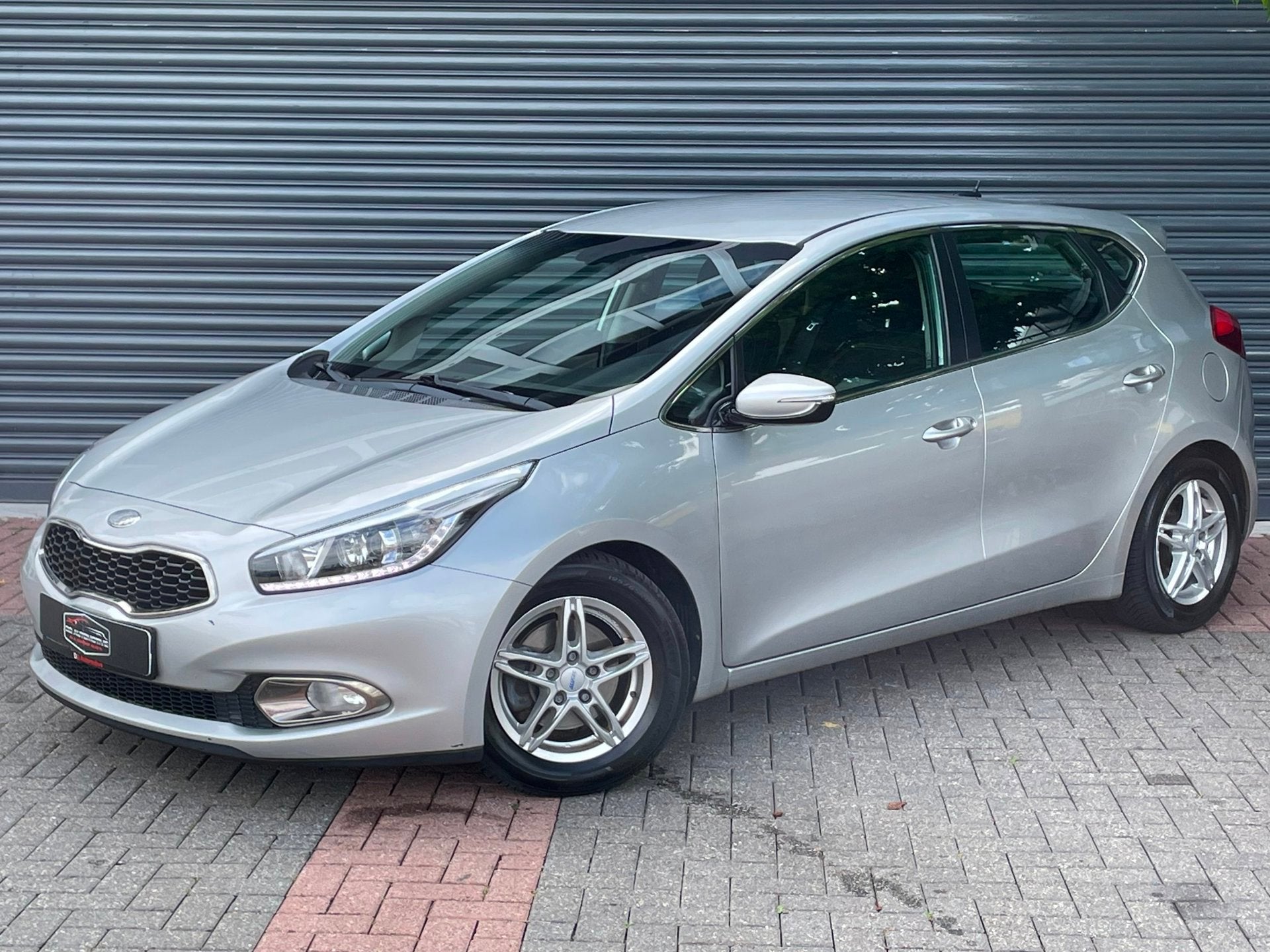 Kia Cee'd 1.6 GDI Business Pack Led | Climate Control | Crui, Voorwielaandrijving, Euro 5, Gebruikt, 1591 cc
