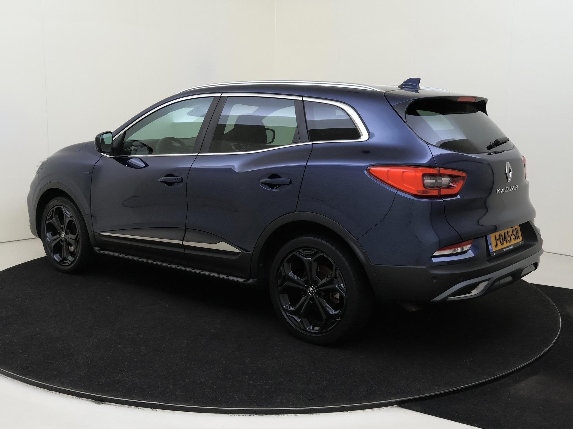Renault Kadjar 1.3 TCe Black Edition | Leder/Alcantara bekle, Auto's, Kadjar, Gebruikt, Euro 6, 4 cilinders