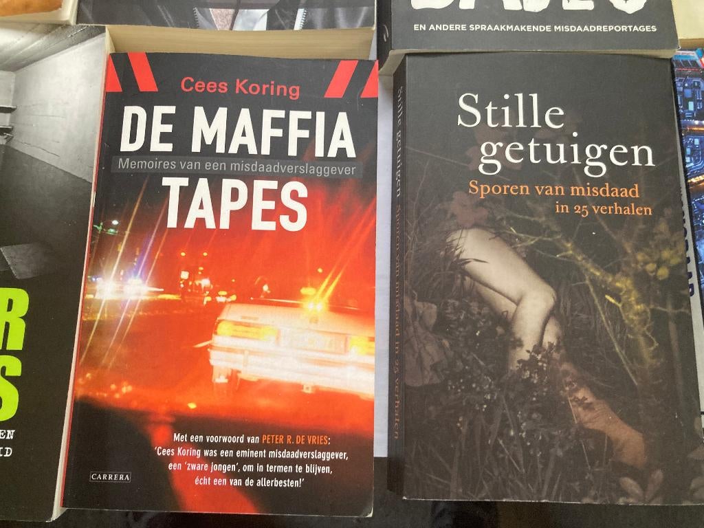 14 Misdaadboeken door Peter R. de Vries en andere zie lijst, Ophalen of Verzenden, Gelezen