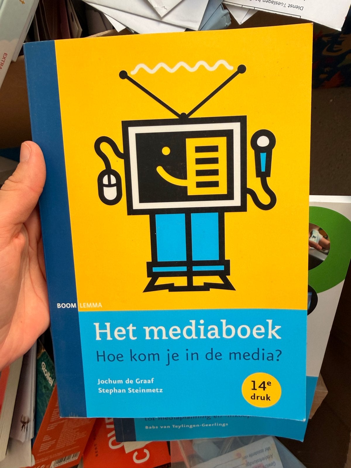 Het Mediaboek: Hoe kom je in de media? - Jochum de Graaf, Boeken, Ophalen of Verzenden, Gelezen, Media