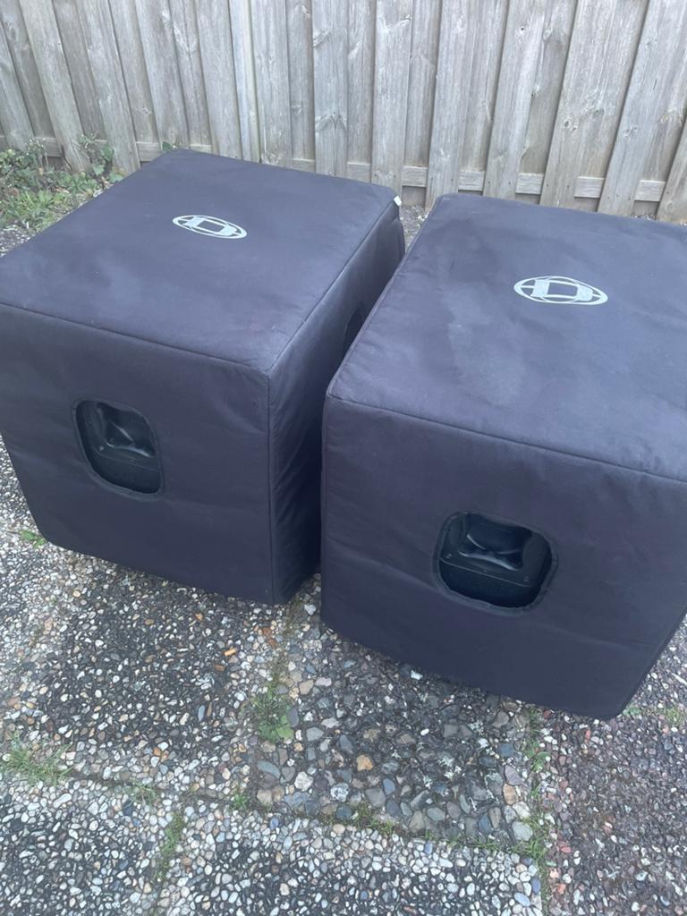 Dynacord sub 118 d-lite subs, Subwoofer, Zo goed als nieuw, 120 watt of meer, Ophalen