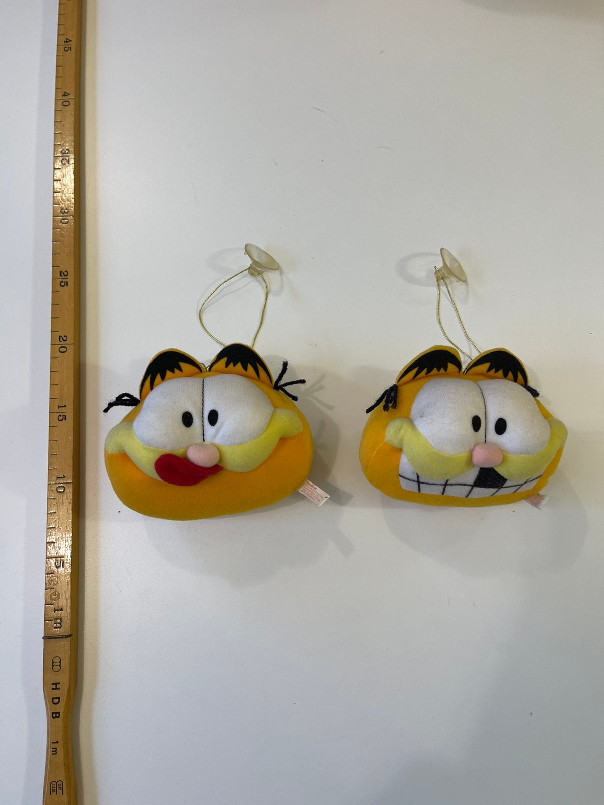 2 Garfield’s aan zuignapje, Ophalen of Verzenden, Zo goed als nieuw