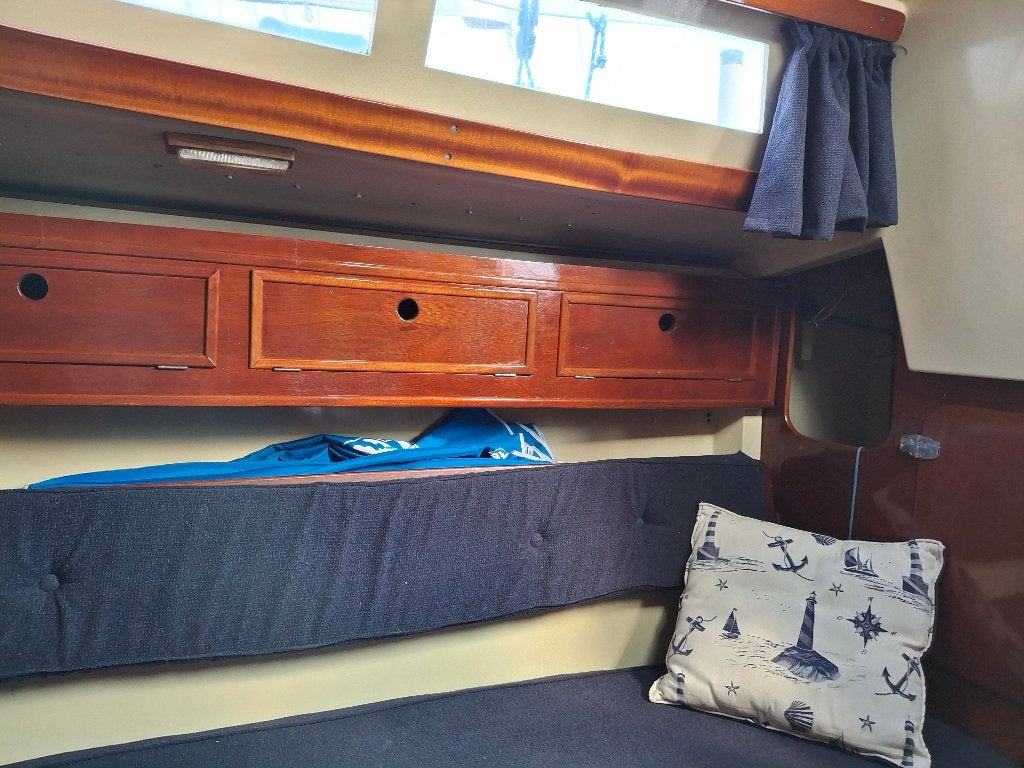 Te koop standvast loper 27, Watersport en Boten, Kajuitzeilboten en Zeiljachten, Gebruikt, Binnenboordmotor, Diesel, 6 m