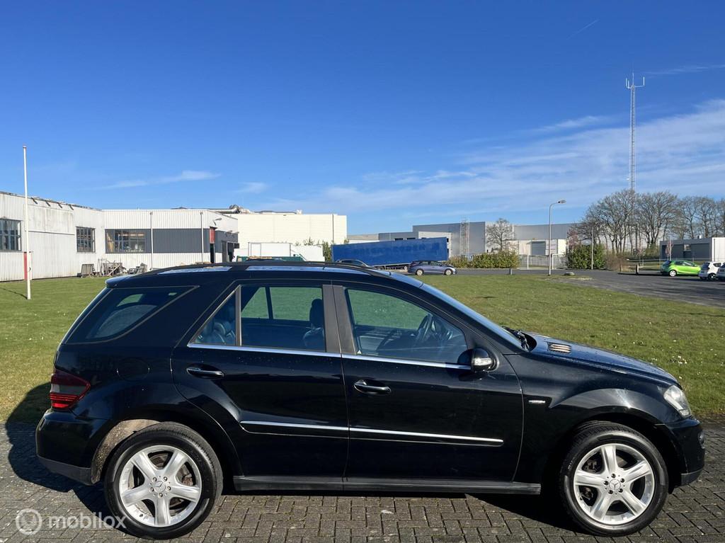 Mercedes M-klasse 320 CDI Edition Automaat / 4Matic / Leder, Auto's, Gebruikt, 255 €/maand, Bedrijf, Diesel