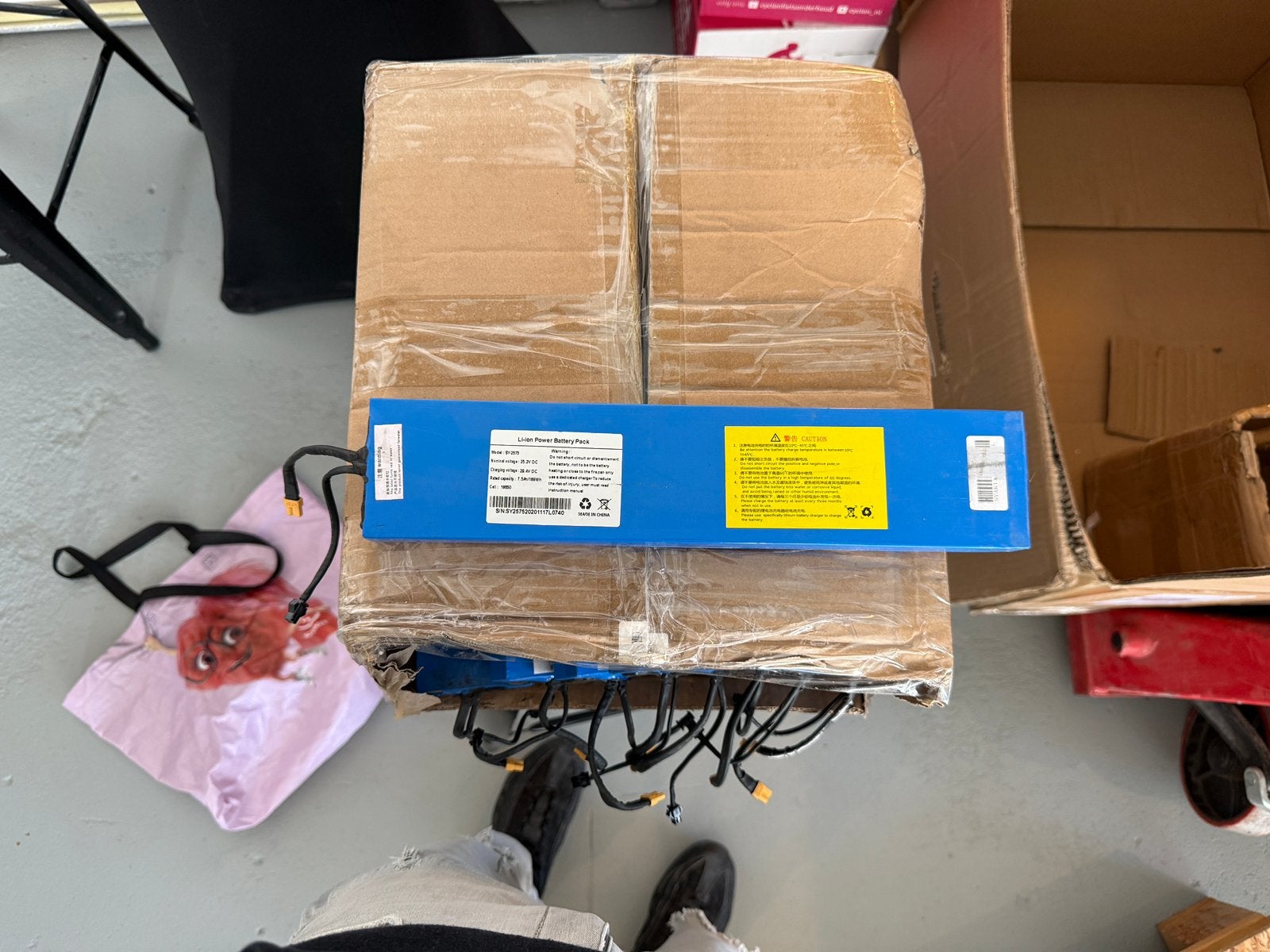 9 stuks 25v batterijen 7,5 ah, Ophalen of Verzenden, Zo goed als nieuw