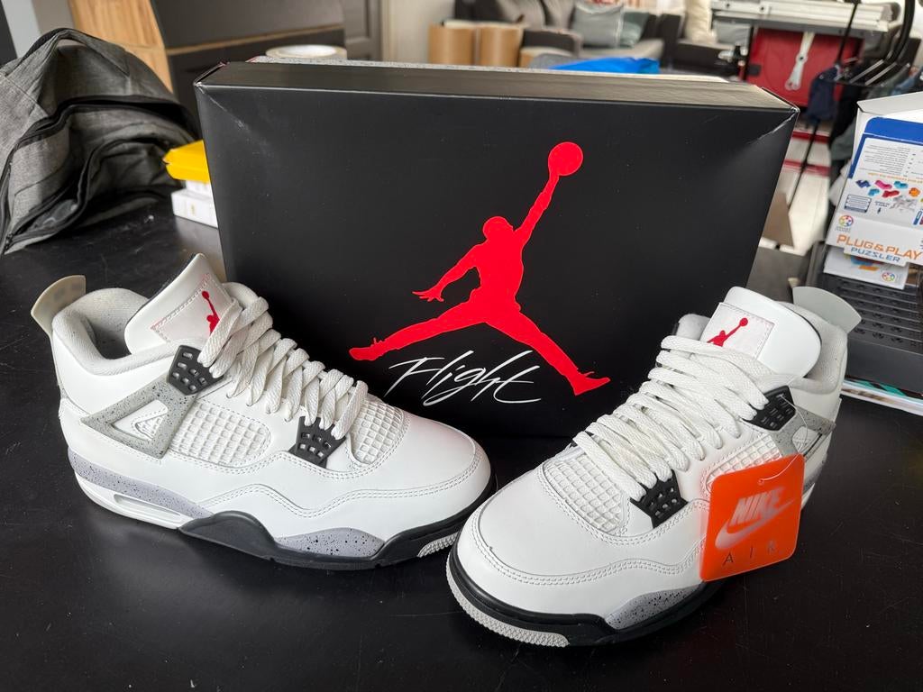 Nike Air Jordan 4 Retro White Cement - Maat 41, Kleding | Heren, Schoenen, Wit, Ophalen of Verzenden, Sneakers of Gympen, Zo goed als nieuw