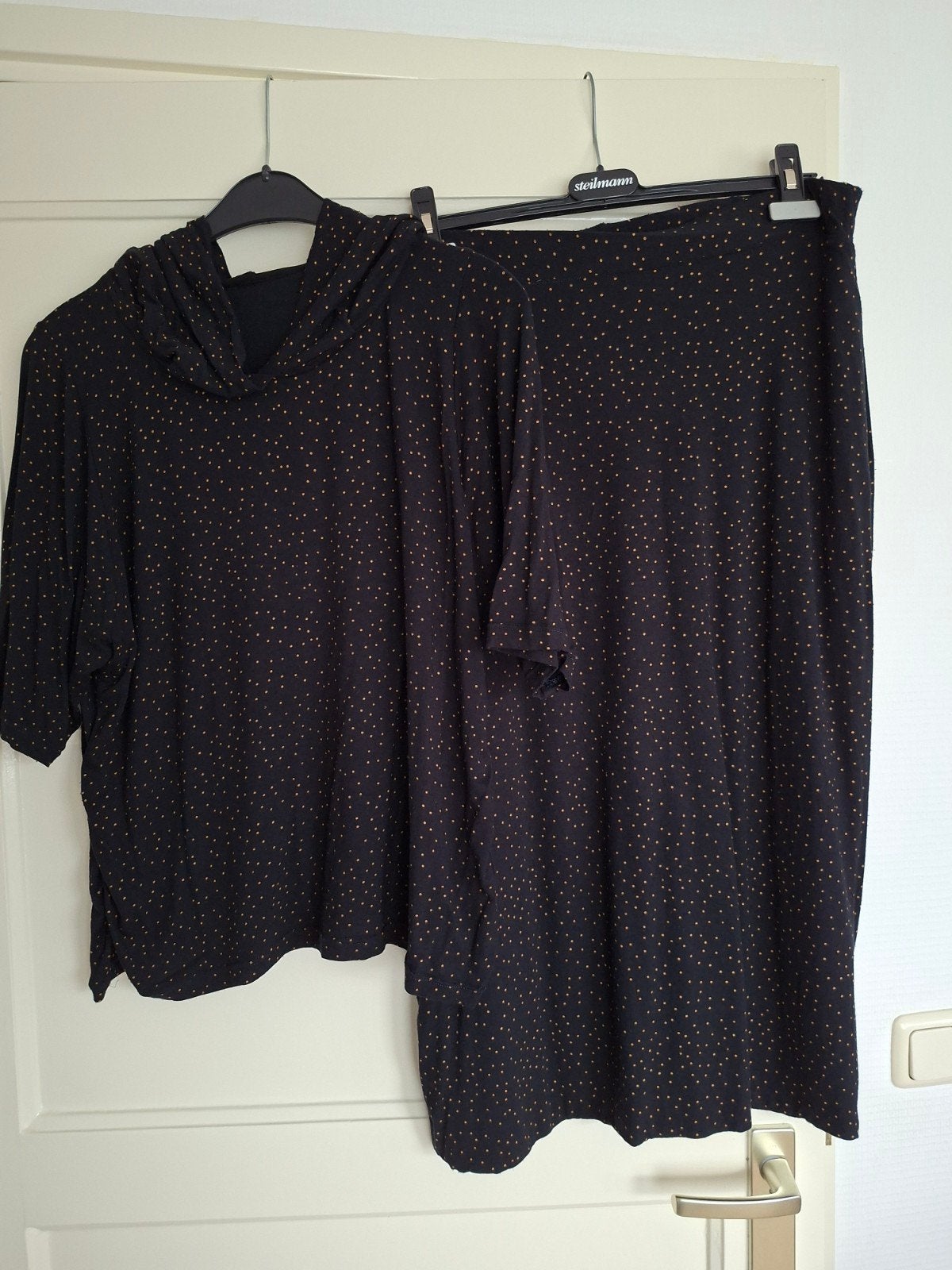 DAMES ROK, SHIRT EN VEST L/XL, Zwart, Maat 42/44 (L), Ophalen of Verzenden, Gedragen