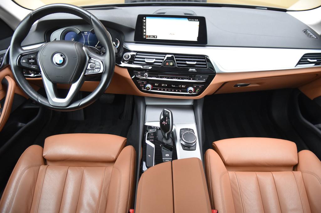 BMW 5 Serie Touring 540i xDrive High Executive * Comfortstoe, Auto's, BMW, Automaat, Gebruikt, 340 pk, Vierwielaandrijving