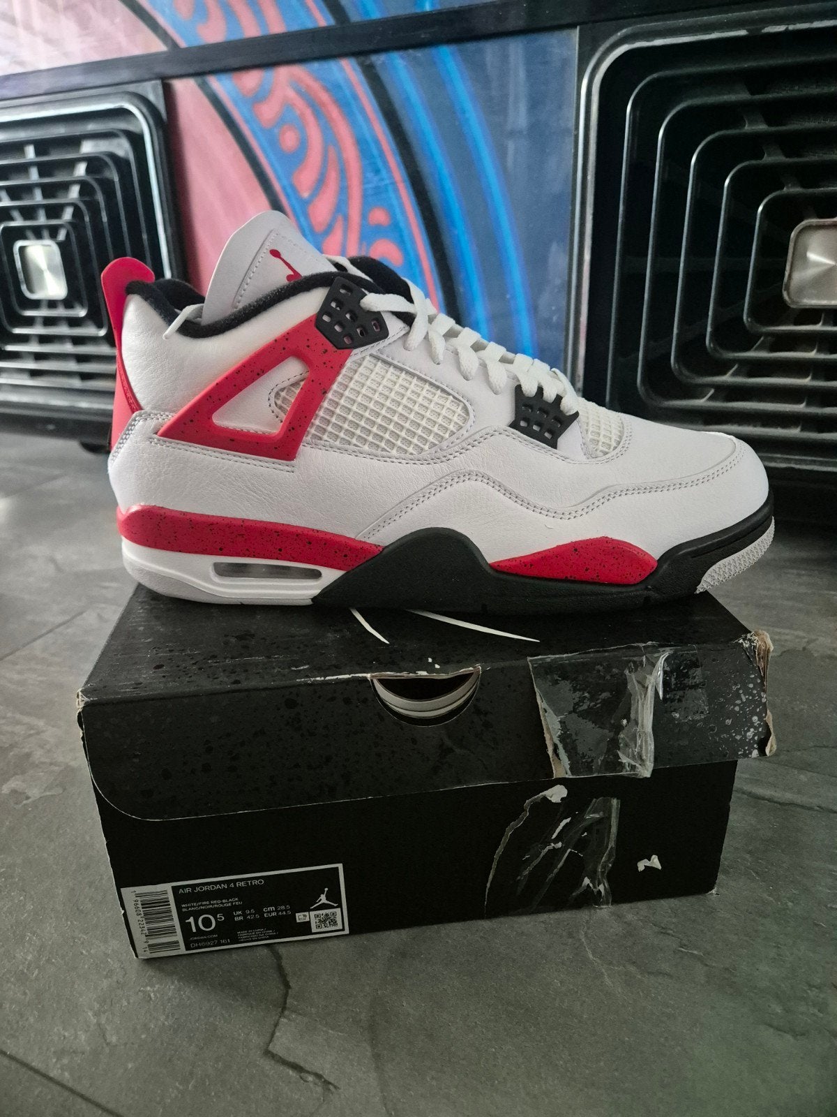 Nike Air Jordan 4 Retro Fire Red - Maat 44.5 - Nieuw, Kleding | Heren, Wit, Nieuw, Ophalen of Verzenden, Sneakers of Gympen
