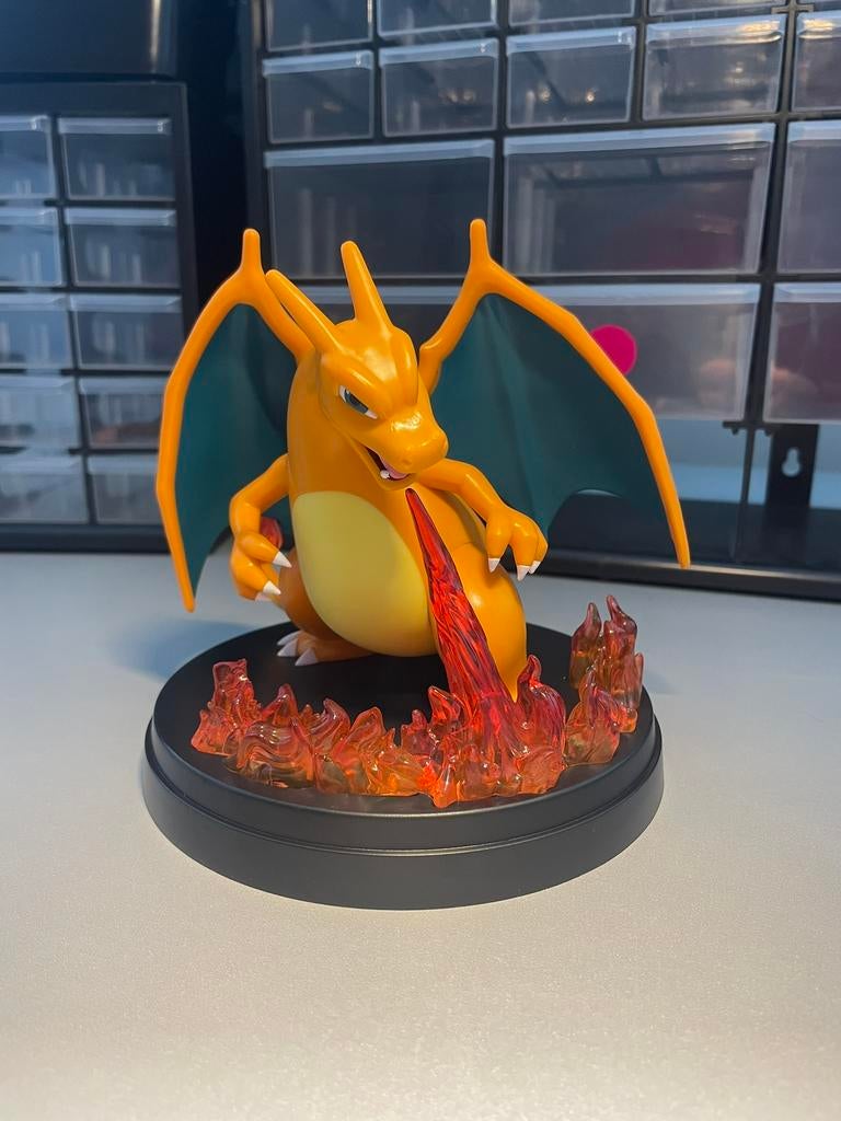 Pokemon charizard figuur, Ophalen of Verzenden, Zo goed als nieuw