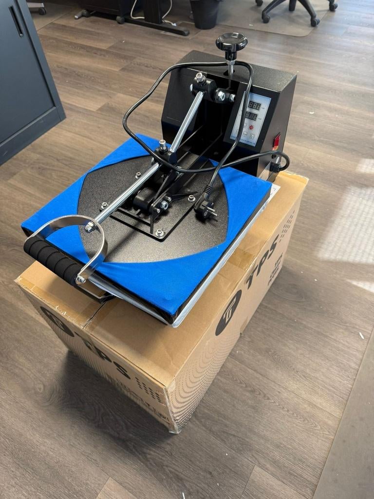 Nieuwe Transferpers 38x38cm + beschermhoezen, Hobby en Vrije tijd, Kledingapplicaties en Hotfix, Ophalen of Verzenden, Nieuw, Overige typen