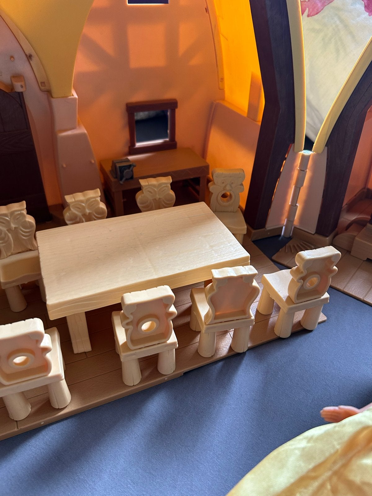 Foto 6 van Compleet Disney Sneeuwwitje huis met poppen en accessoires