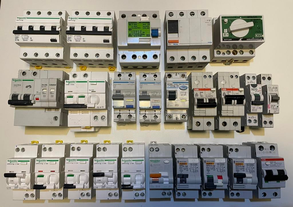 Aardlekautomaat automaat alamat installatieautomaat, Ophalen of Verzenden, Gebruikt, Overige typen