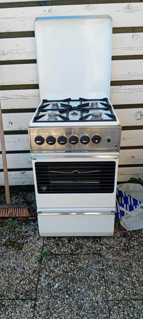 Gebruikt gasfornuis met oven, Gebruikt, Gas, 85 tot 90 cm, 4 kookzones