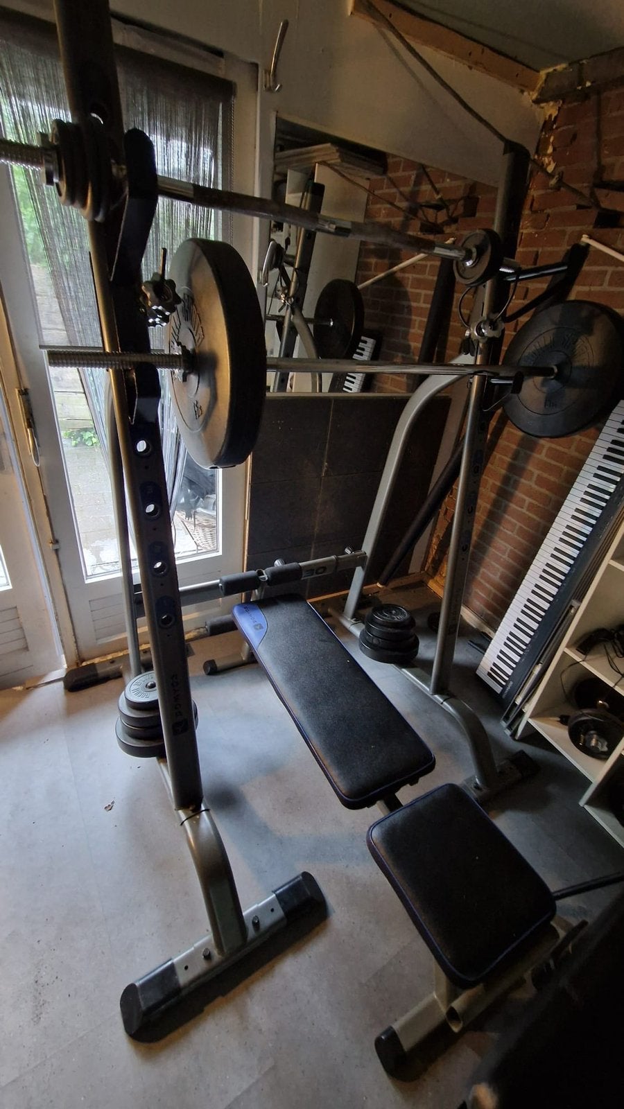 Halterbank + squad rack + 2 halters, Sport en Fitness, Fitnessmaterialen, Ophalen, Zo goed als nieuw, Halterset