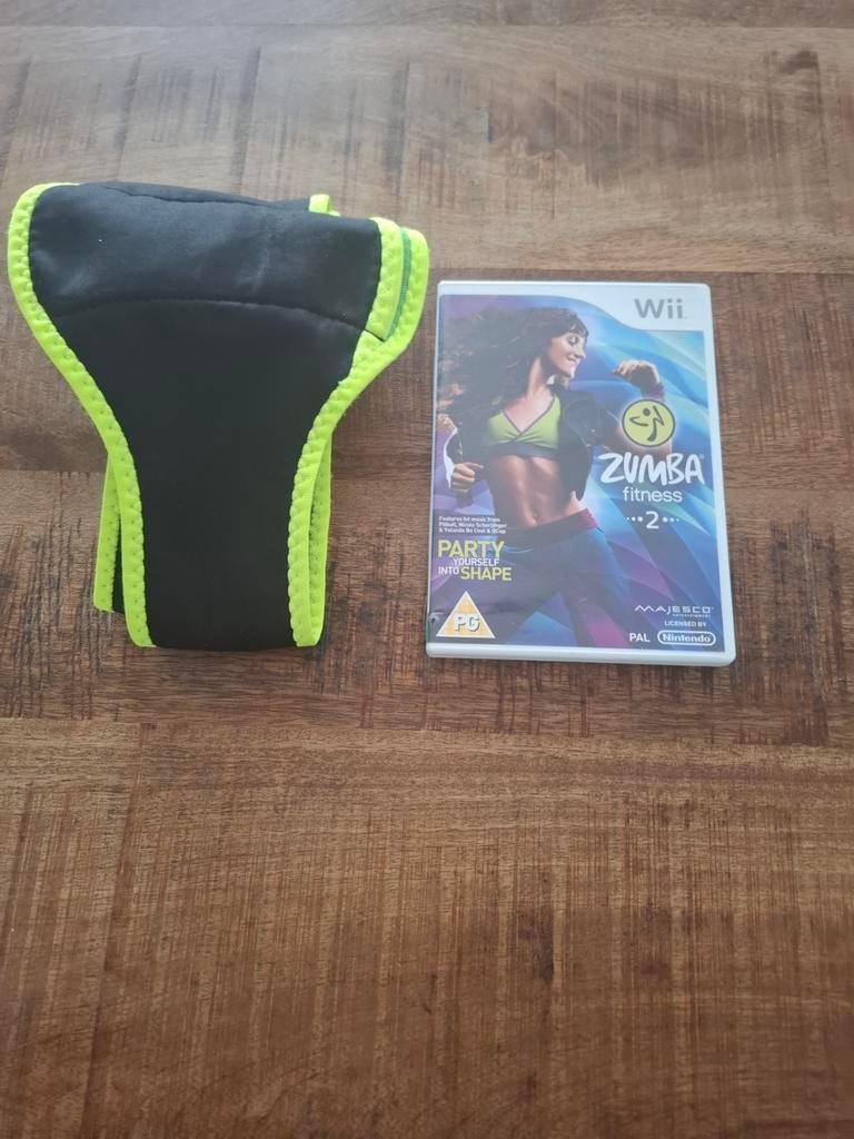 Nintendo wii Zumba 2 setje met nieuwe zumba band ., Muziek, Ophalen of Verzenden, Zo goed als nieuw, 3 spelers of meer