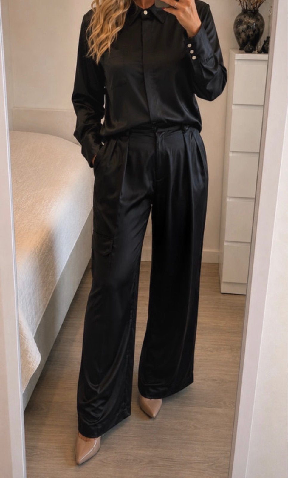 Dante6 tweedelig zwart satijnen broekpak - Maat M, Kleding | Dames, Broeken en Pantalons, Ophalen, Zo goed als nieuw, Maat 38/40 (M)