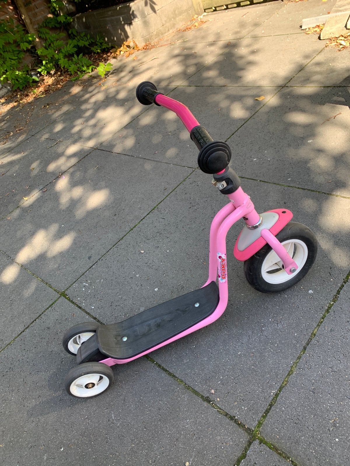 Roze Puky step voor kinderen - gebruikt, Fietsen en Brommers, Ophalen of Verzenden, Gebruikt, Gewone step