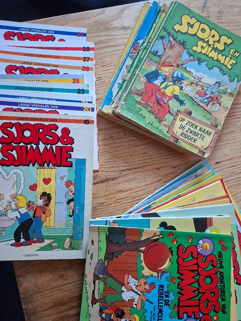 24x Sjors en Sjimmie, oude en nieuwe serie, ook los te koop, Gelezen, Robert van der Kroft, Ophalen of Verzenden, Meerdere stripboeken