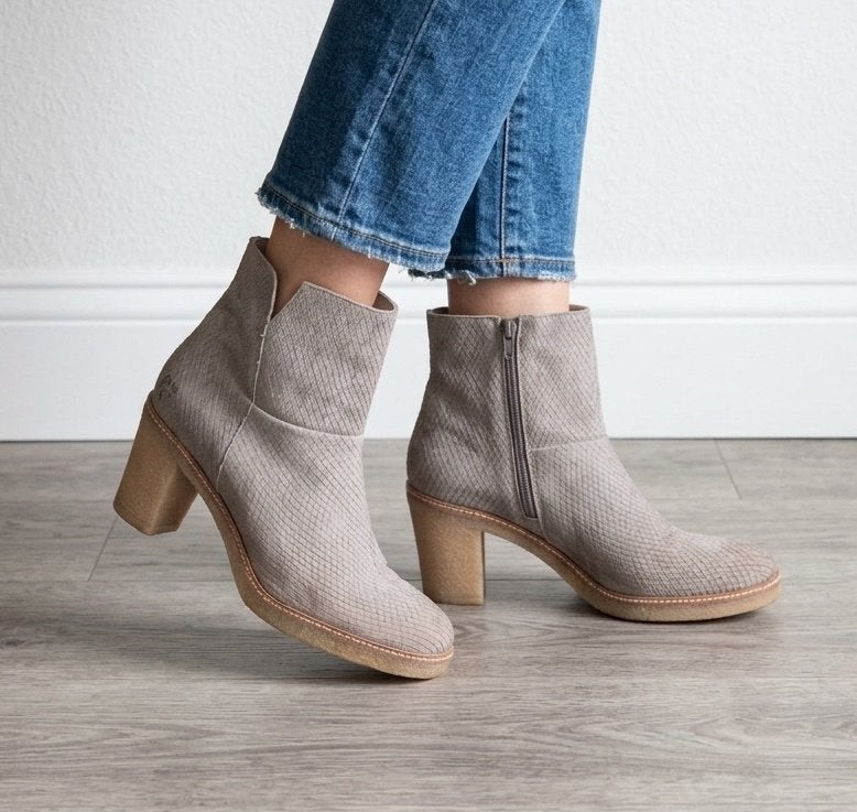 Via Vai - stoere enkellaarsjes creme beige - maat 41, Kleding | Dames, Via Vai, Verzenden, Beige, Lage of Enkellaarzen