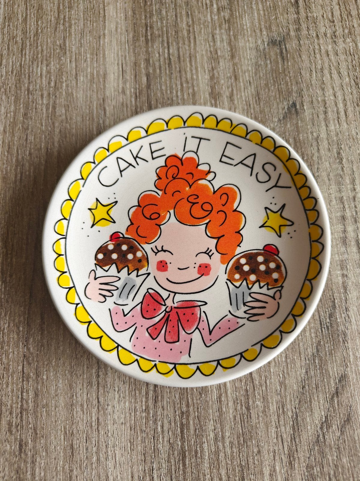 Blond Amsterdam Petit Four Cake It Easy ⌀12cm, Nieuw, Ophalen of Verzenden, Schaal of Schalen, Modern