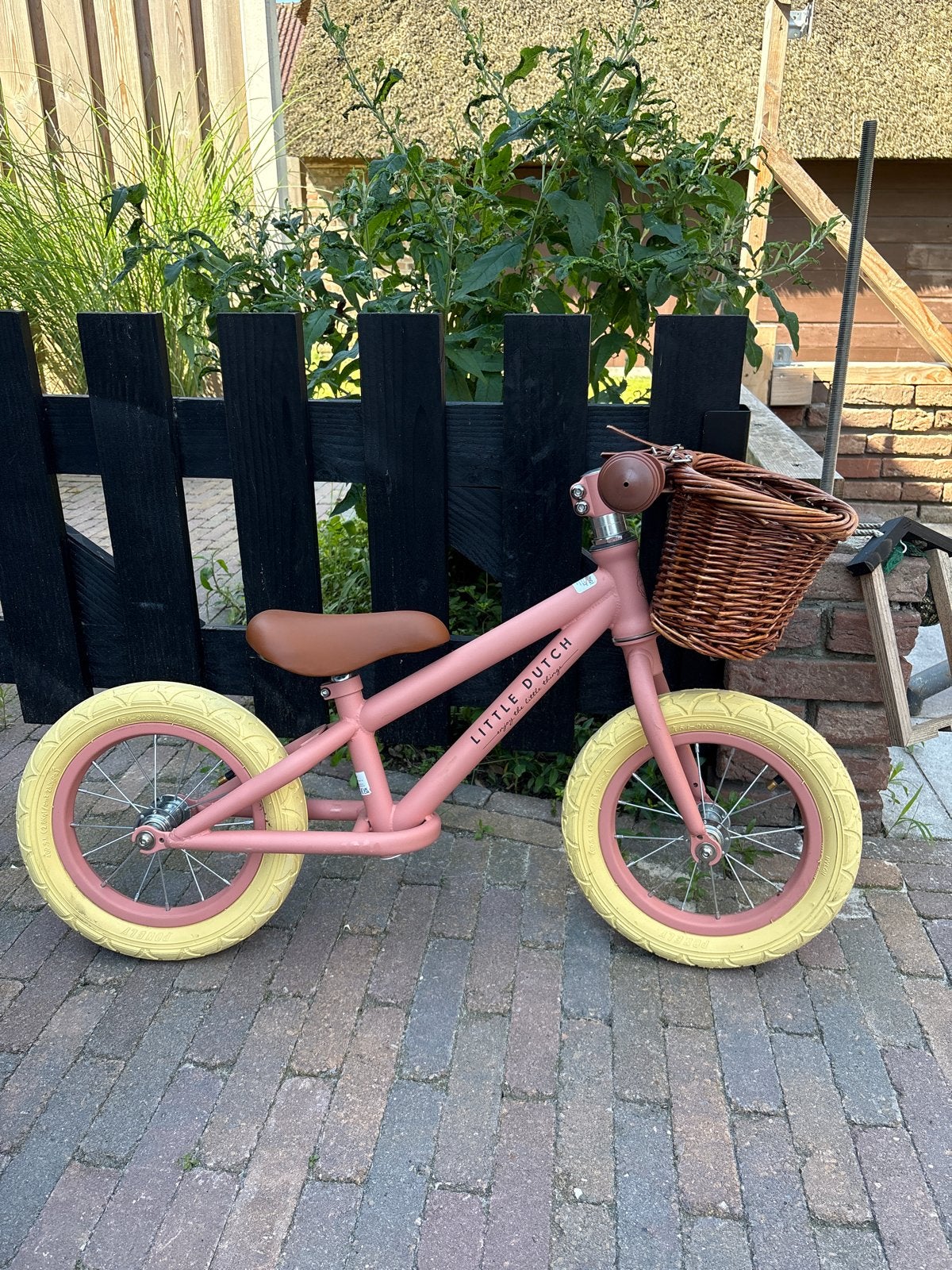 Nieuw! Little Dutch loopfiets roze met mandje, Ophalen, Nieuw, 16 tot 20 inch