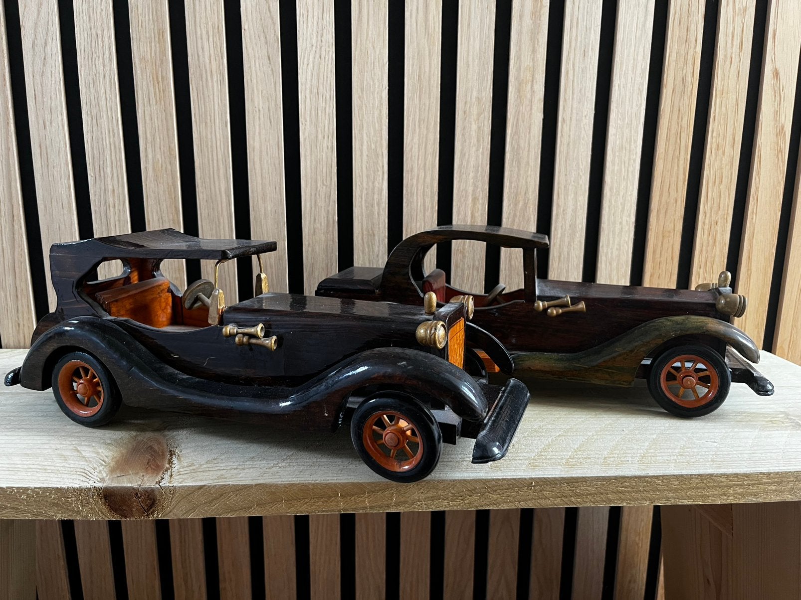 2 Vintage houten oldtimer modelauto’s – 30 cm, Ophalen, Zo goed als nieuw, Auto, Overige merken