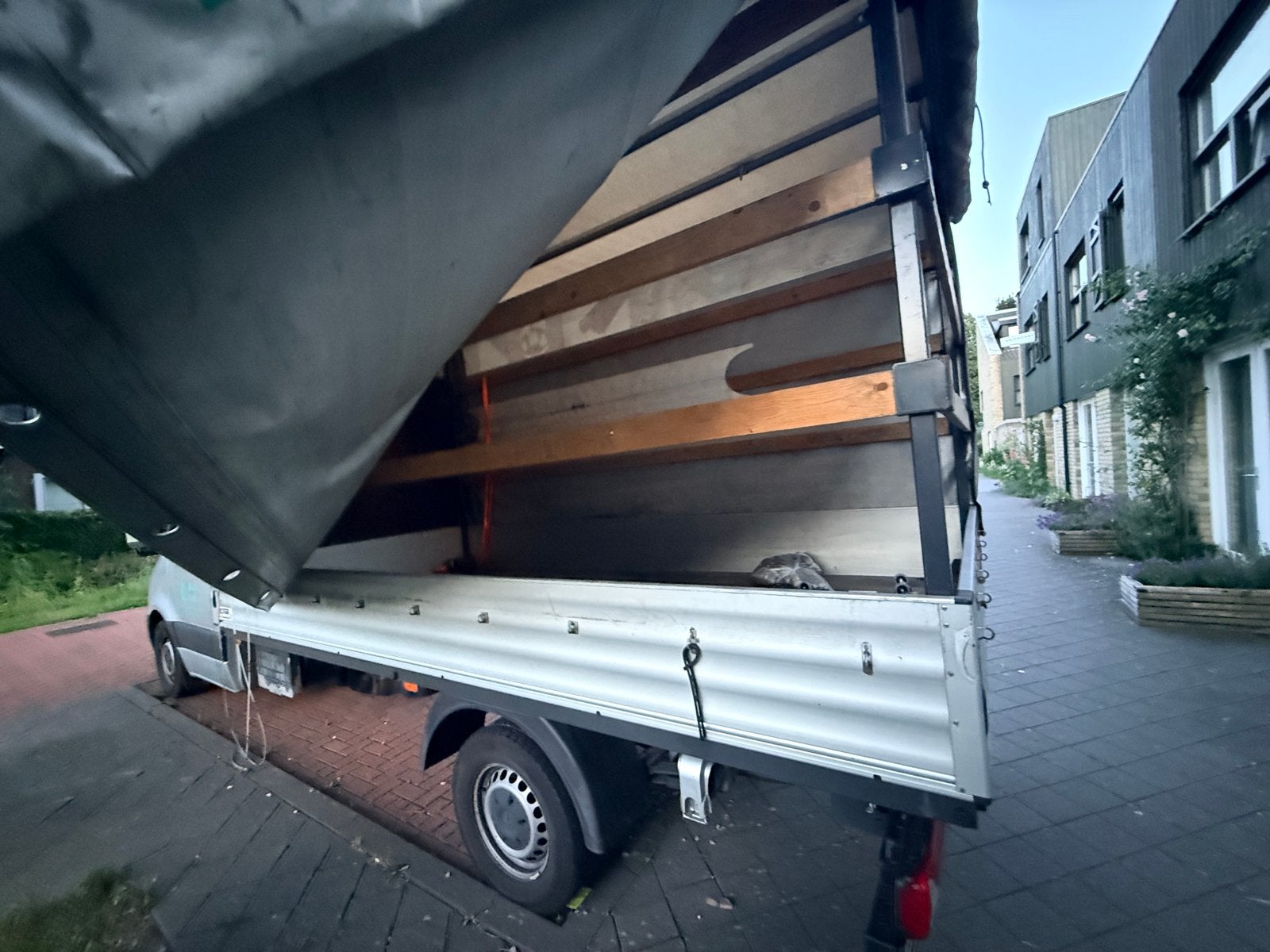 Mercedes Sprinter Huifopbouw / Schuifzeilbak / Open Laadbak, Ophalen, Zo goed als nieuw
