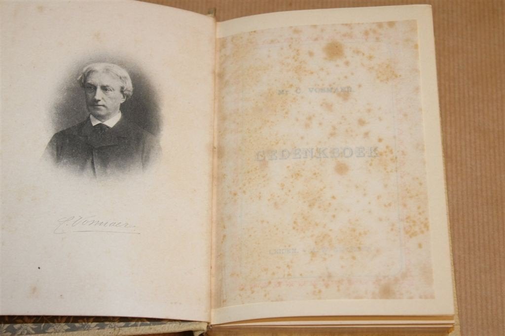 Gedenkboek — C. Vosmaer — 1891 — Met goud op snee, Antiek en Kunst, Ophalen of Verzenden