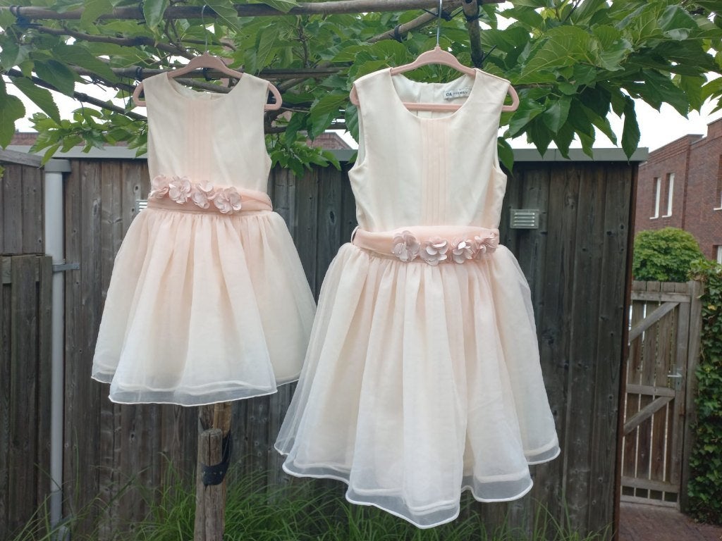 Jurkjes bruidsmeisjes (maat 110 en 128), Kleding | Dames, Trouwkleding en Trouwaccessoires, Zo goed als nieuw, Roze, C&A, Bruidsmeisjeskleding