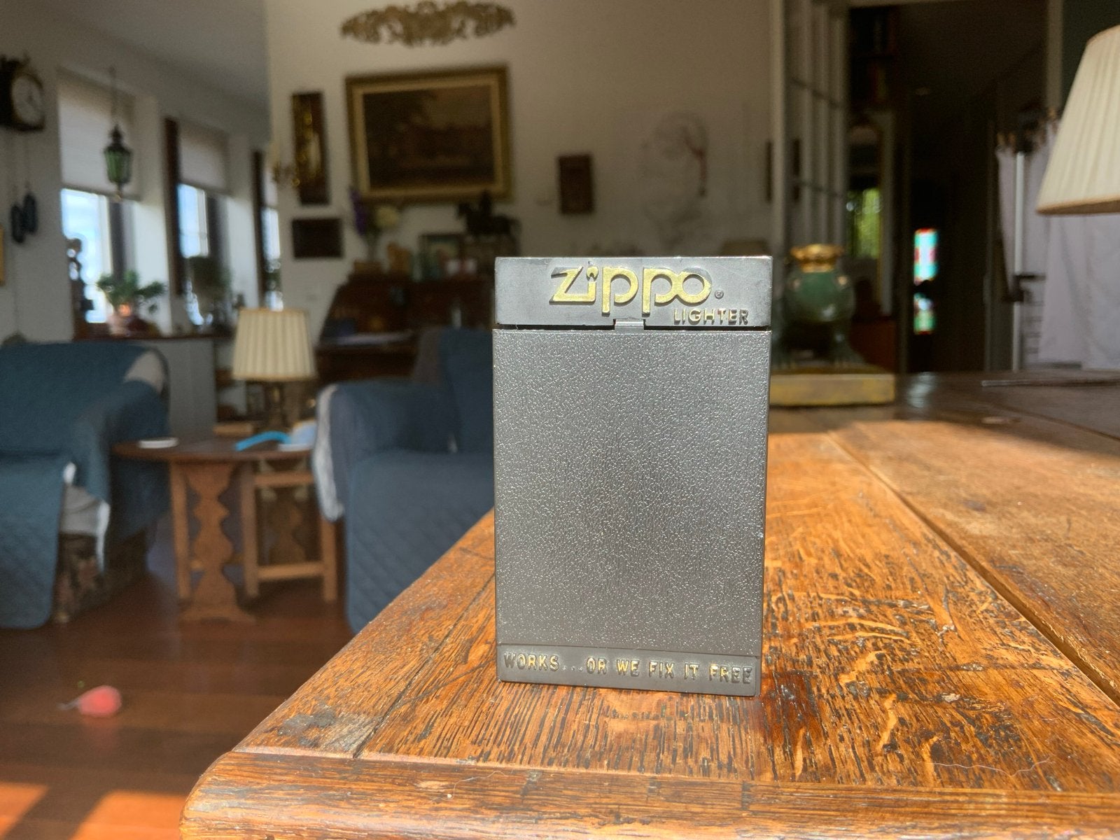 Zippo Black Matte Lighter - Nieuw in Displaydoos, Ophalen of Verzenden, Zo goed als nieuw, Aansteker