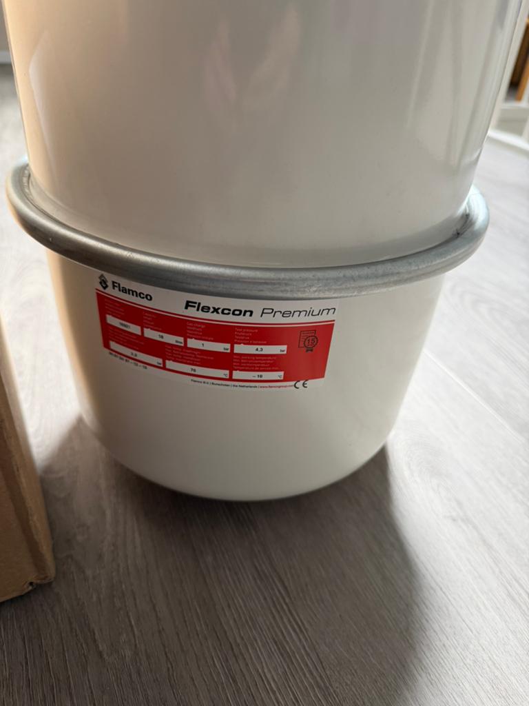 Flamco  expansievat van 18 liter, 30 tot 80 cm, Radiator, Nieuw, Ophalen of Verzenden