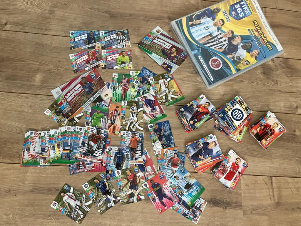 Panini FIFA 365 Adrenalyn XL 2022 Voetbalkaarten & Boek, Ophalen of Verzenden, Zo goed als nieuw, Buitenlandse clubs, Spelerskaart